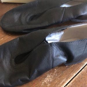 Bloch jazz shoes